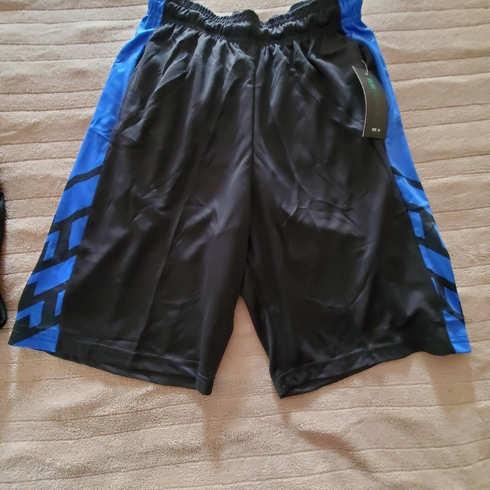 Mens athletic shorts